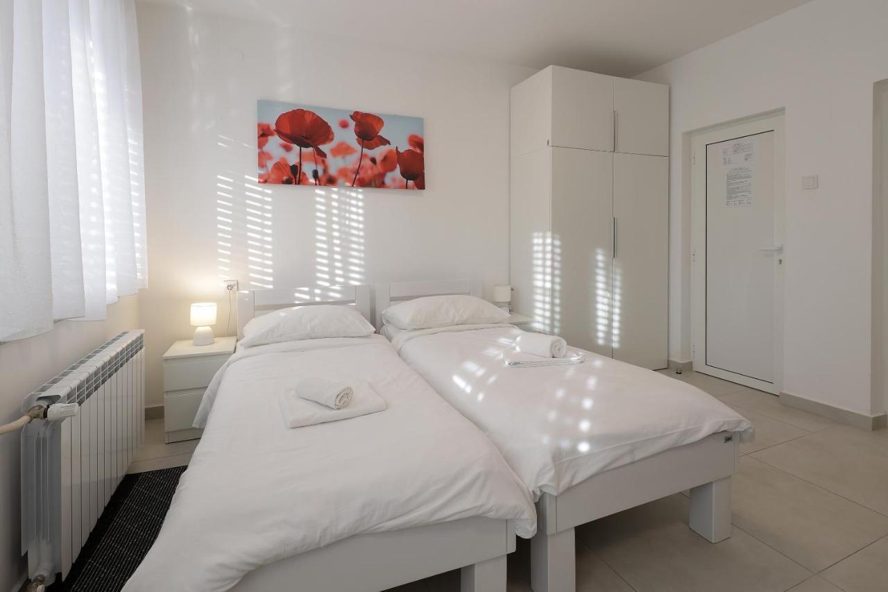 Rijeka Budget Rooms Eksteriør bilde